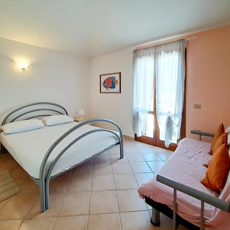 Lägenhet Residenziale Trilocale Aresula *